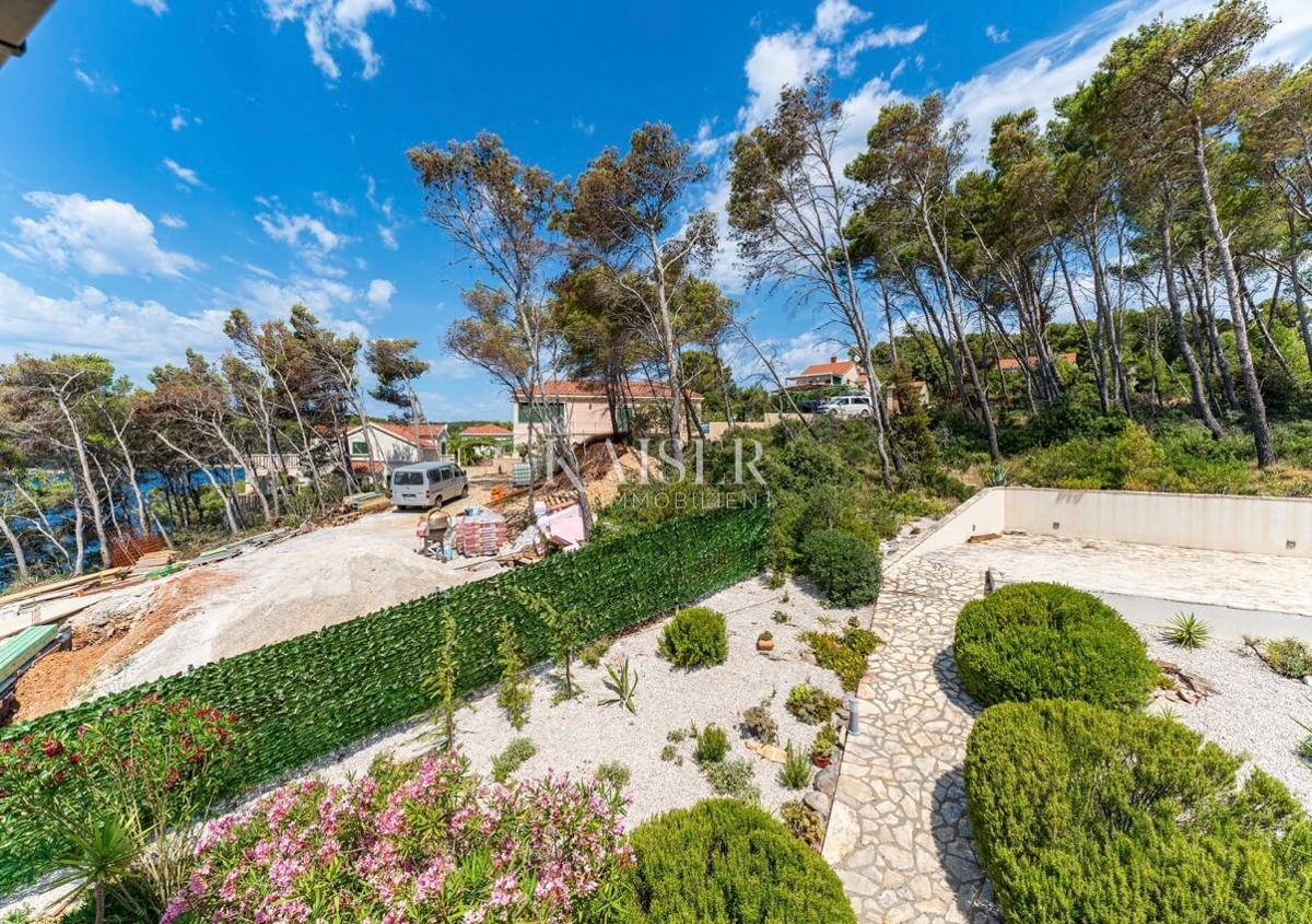 Korčula - čudovita in osupljiva vila ob morju