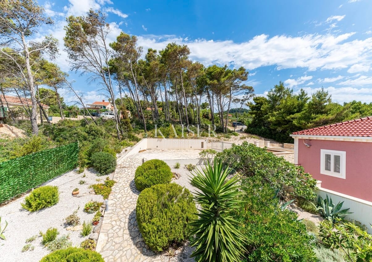 Korčula - čudovita in osupljiva vila ob morju