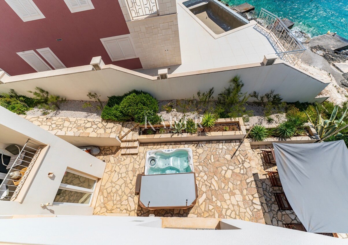 Korčula - čudovita in osupljiva vila ob morju