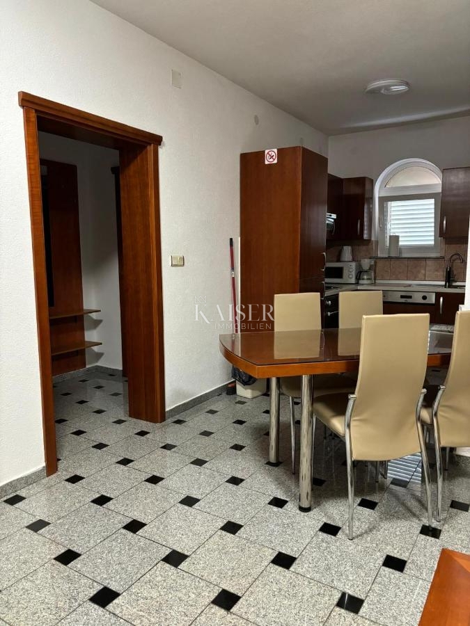 Sveti Filip i Jakov - vila prva vrsta ob morju