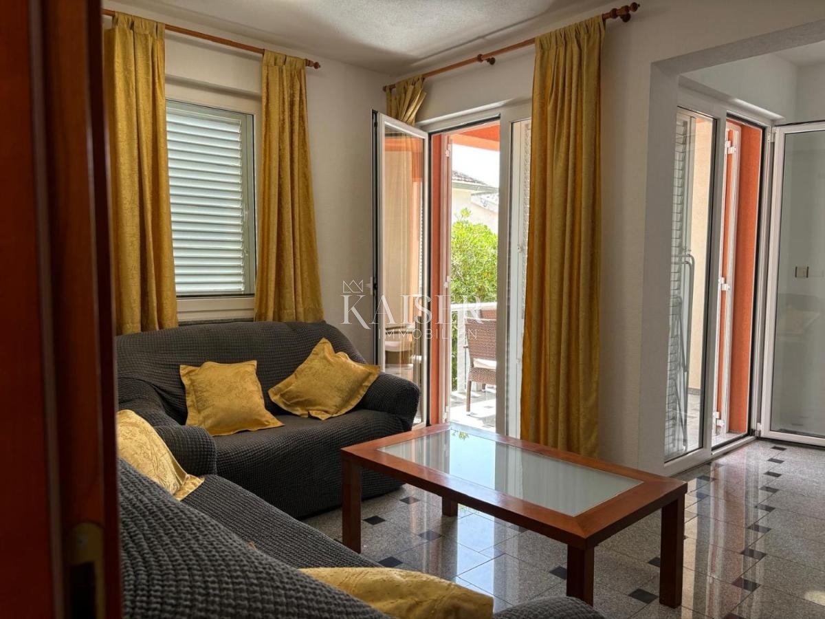 Sveti Filip i Jakov - vila prva vrsta ob morju