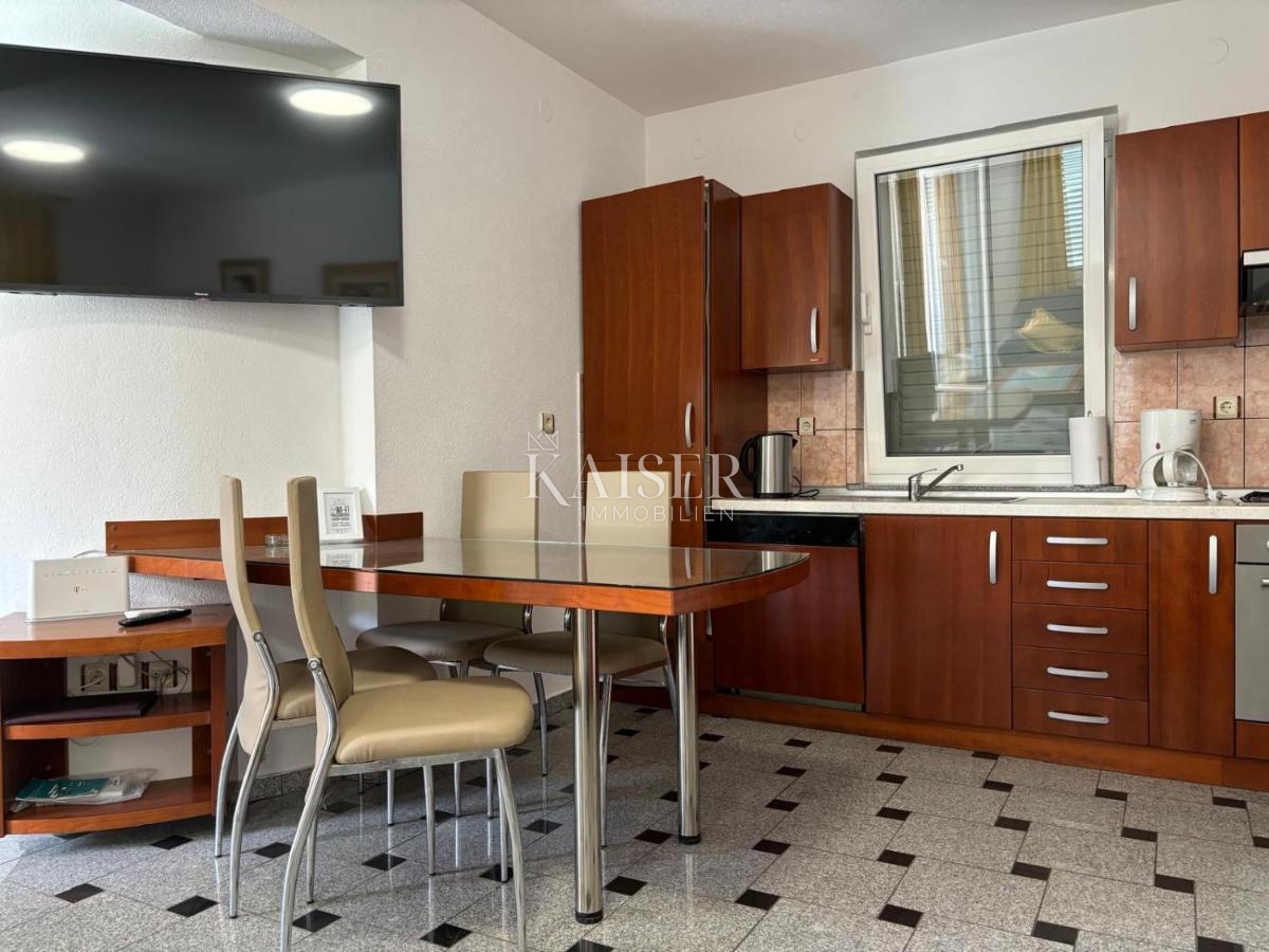 Sveti Filip i Jakov - vila prva vrsta ob morju