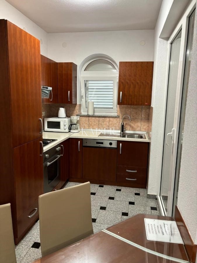 Sveti Filip i Jakov - vila prva vrsta ob morju