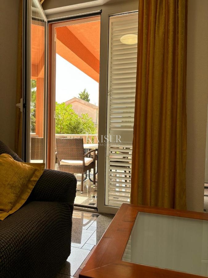 Sveti Filip i Jakov - vila prva vrsta ob morju