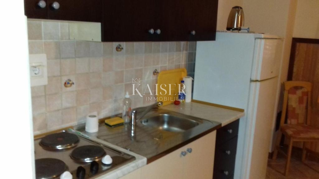 Sukošan - hiša prva vrsta do morja