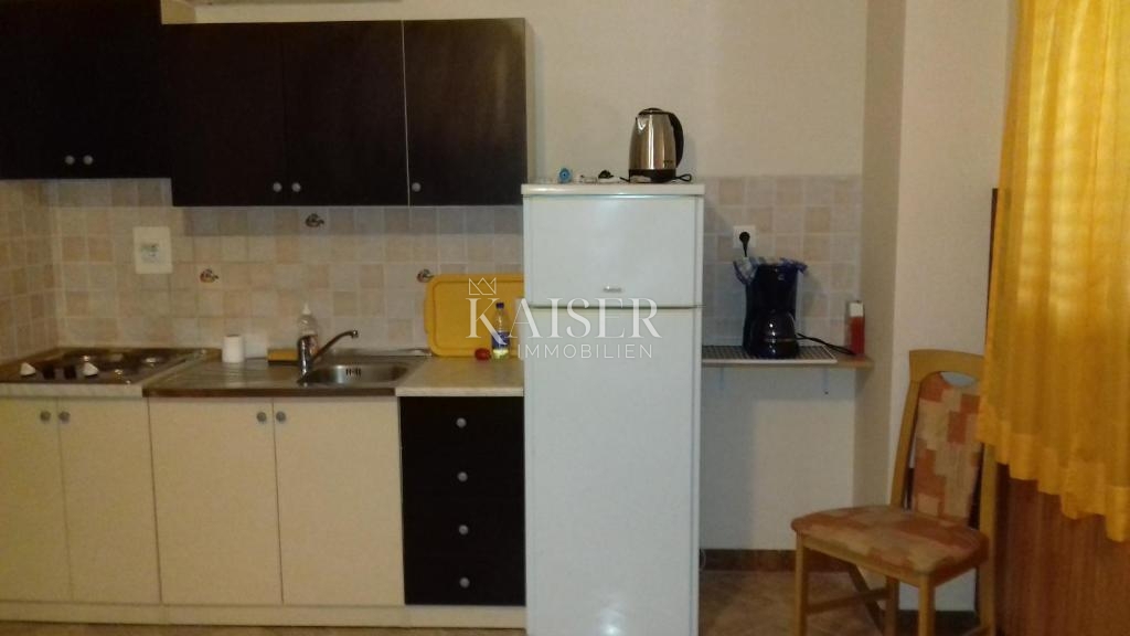 Sukošan - hiša prva vrsta do morja