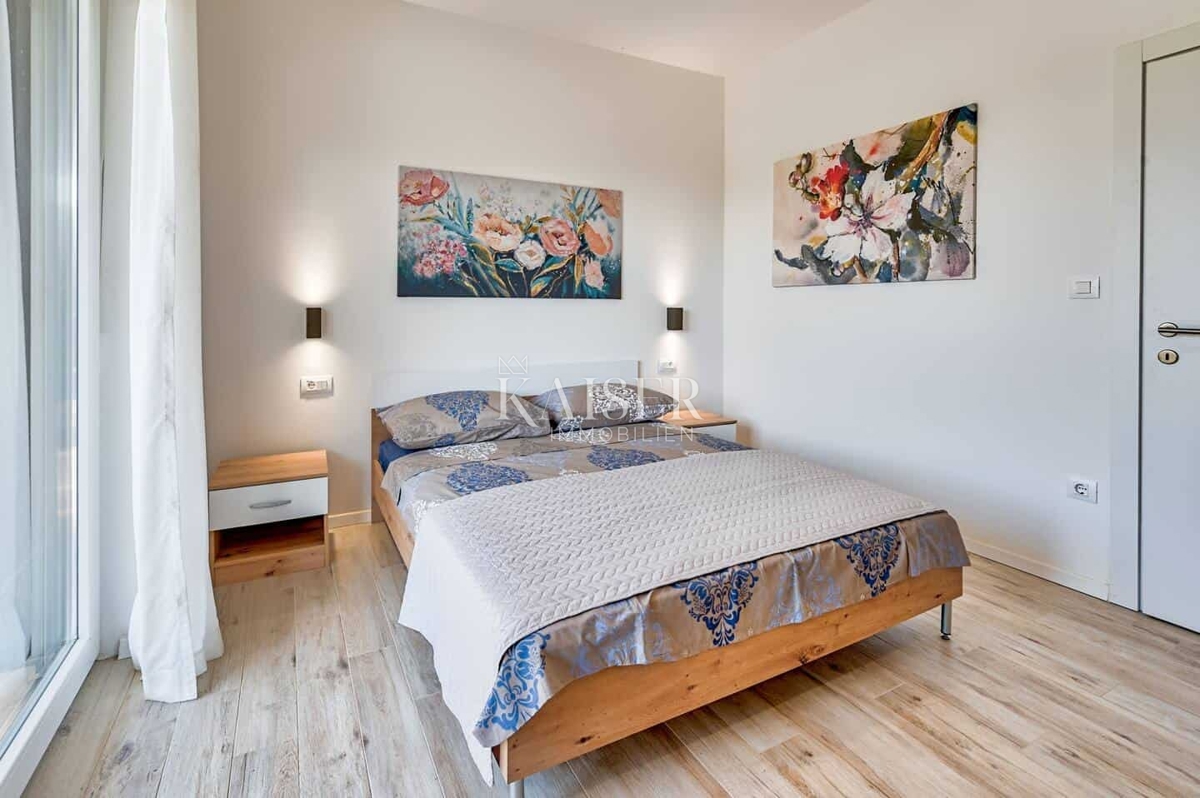 Hiša z bazenom v bližini Vodnjana