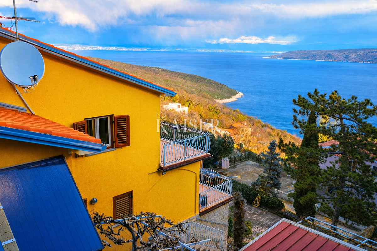 Opatija, Brseč - panoramski pogled na morje, hiša, 243 m2