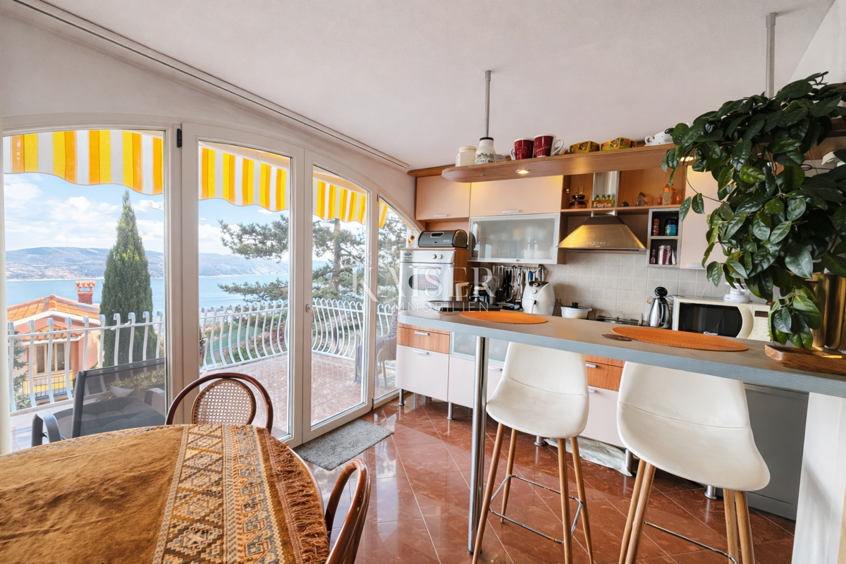 Opatija, Brseč - panoramski pogled na morje, hiša, 243 m2