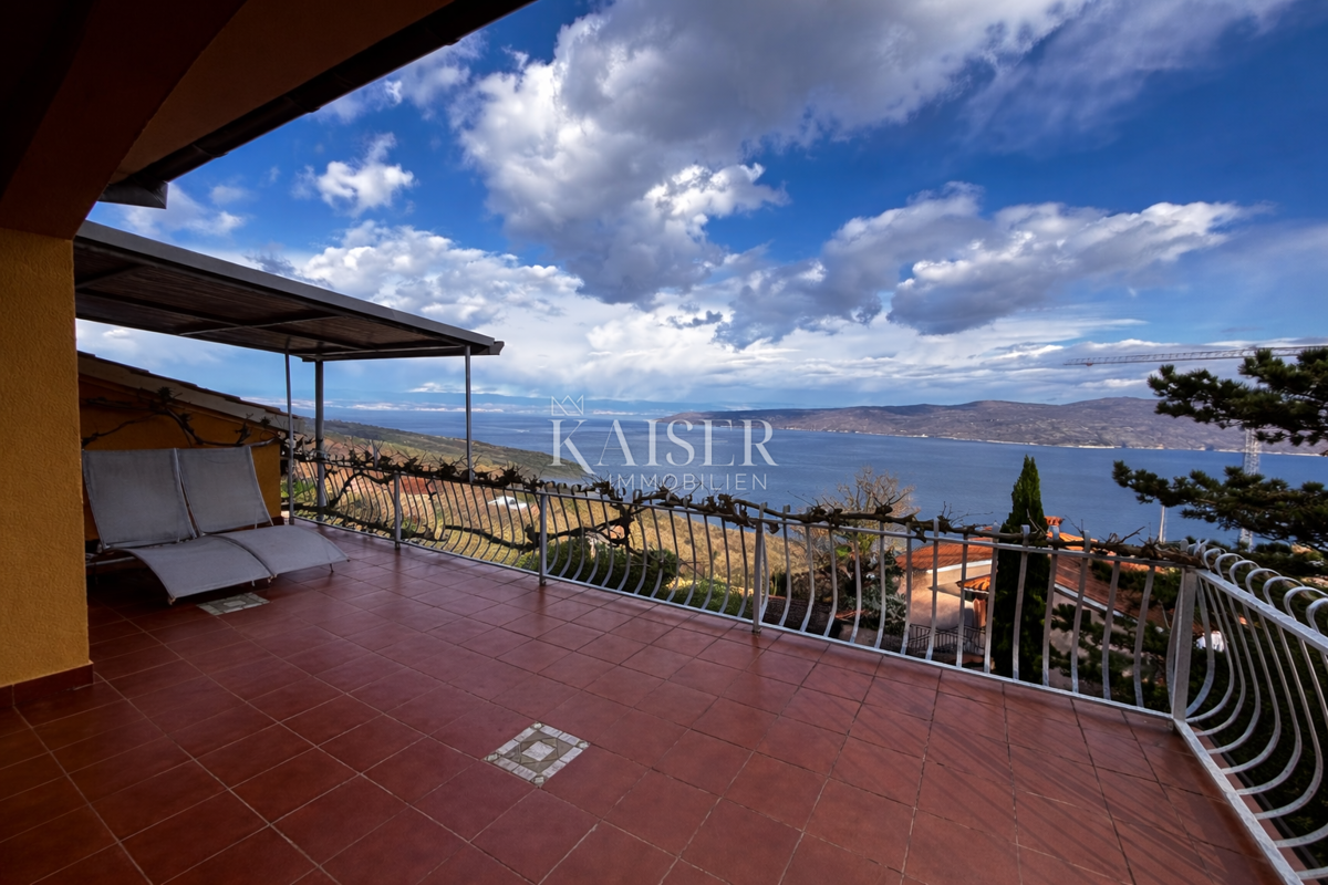 Opatija, Brseč - panoramski pogled na morje, hiša, 243 m2