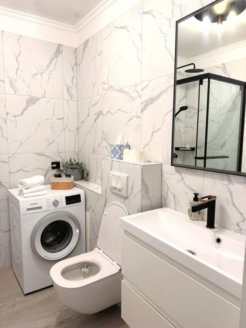 Zadar - Tiz, trosobno stanovanje s pogledom na morje