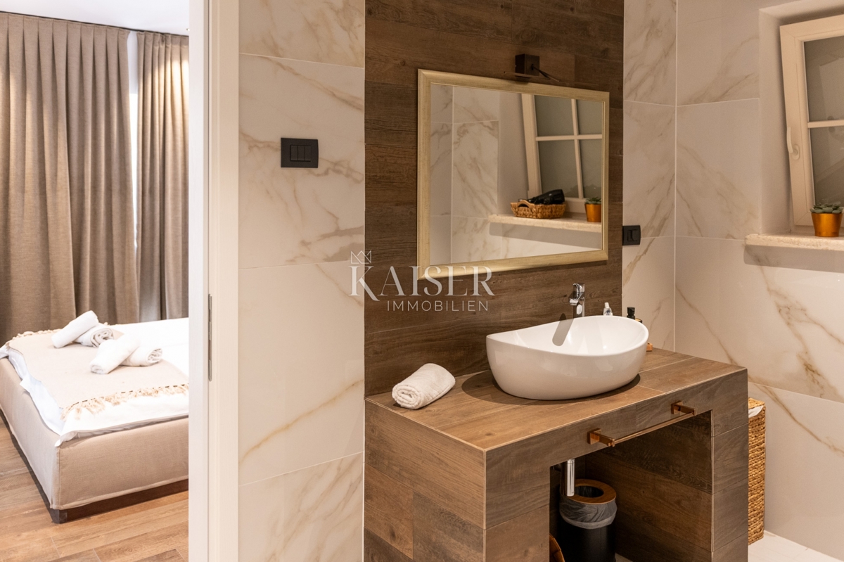 Momjan, Istra, razkošna oaza na gričih čarobnega Momjana