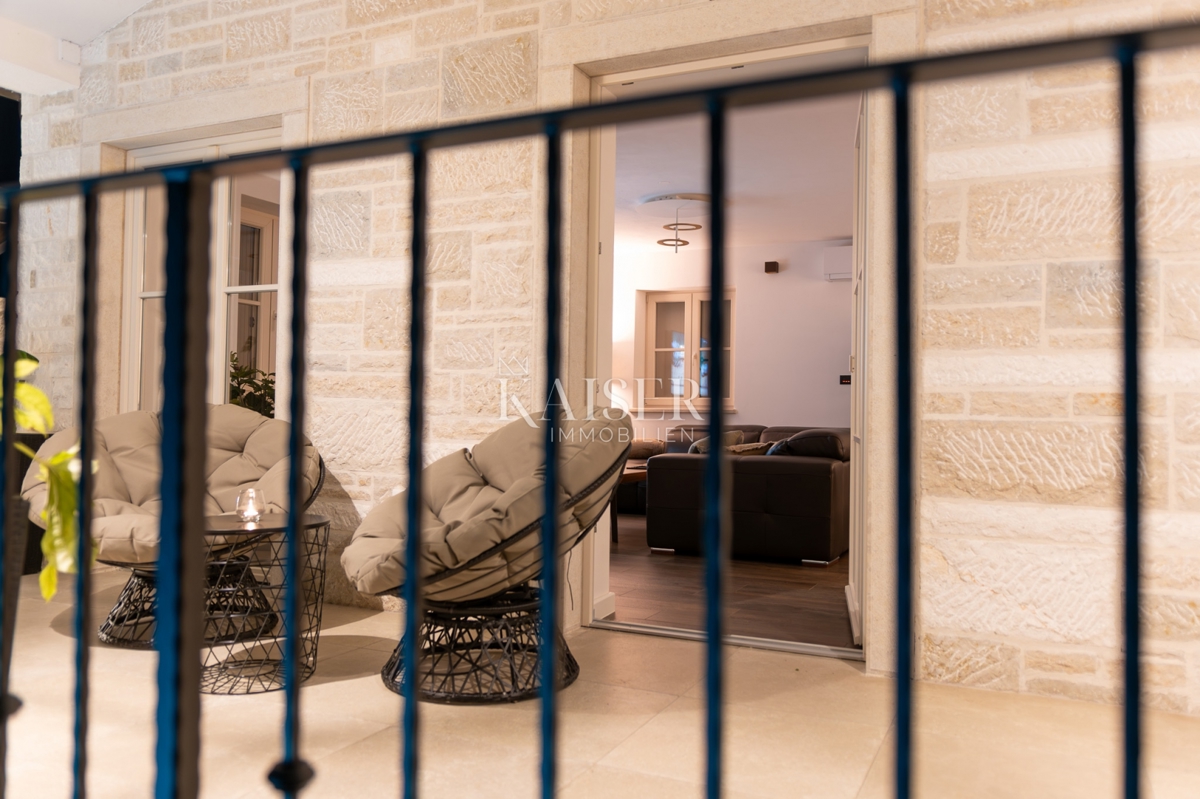 Momjan, Istra, razkošna oaza na gričih čarobnega Momjana