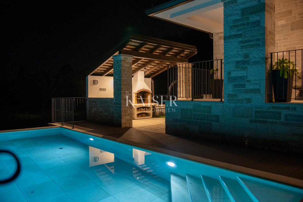 Momjan, Istra, razkošna oaza na gričih čarobnega Momjana