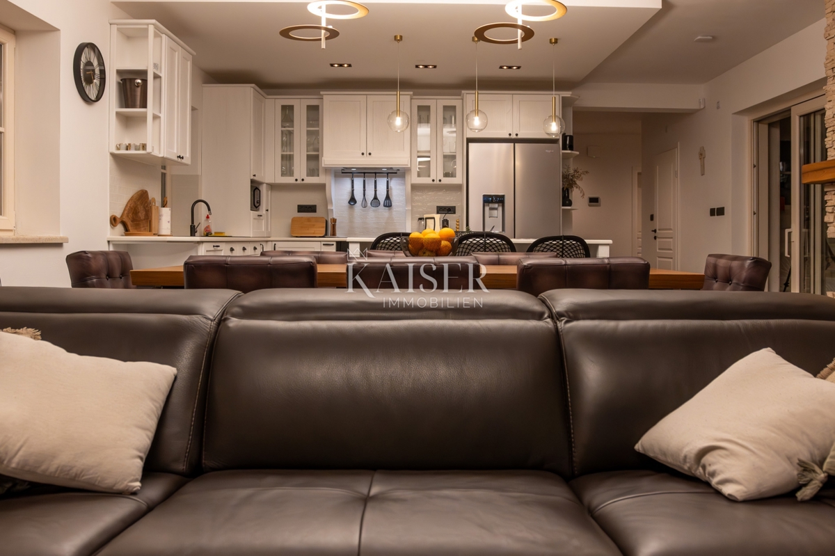 Momjan, Istra, razkošna oaza na gričih čarobnega Momjana