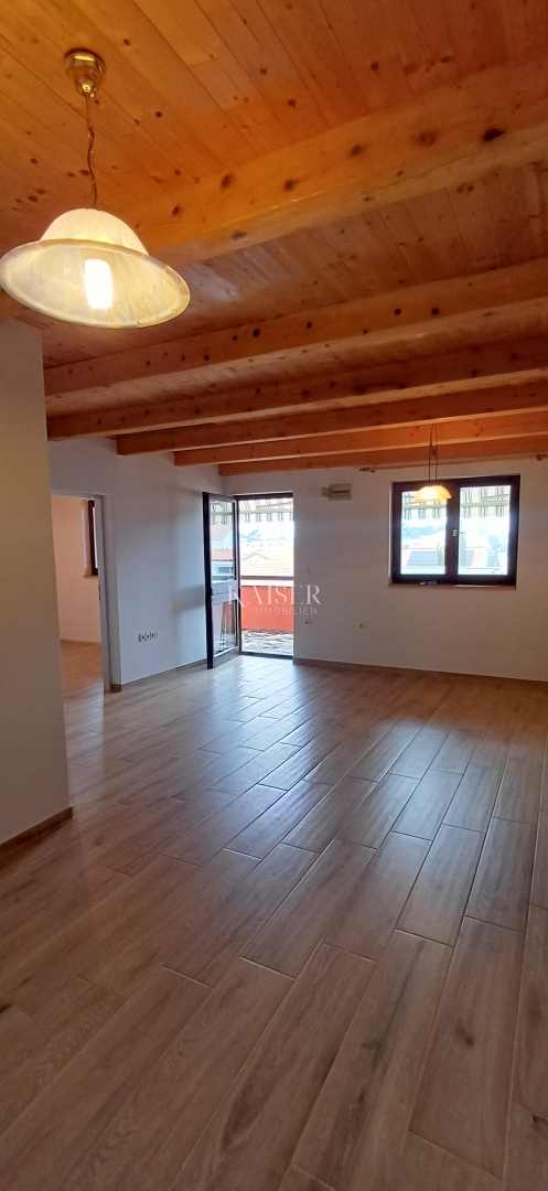 Vir – Apartma s teraso in pogledom na morje, 120 m od plaže