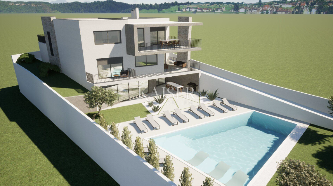 Istra - Poreč, luksuzna vila z dvigalom, notranjim in zunanjim bazenom