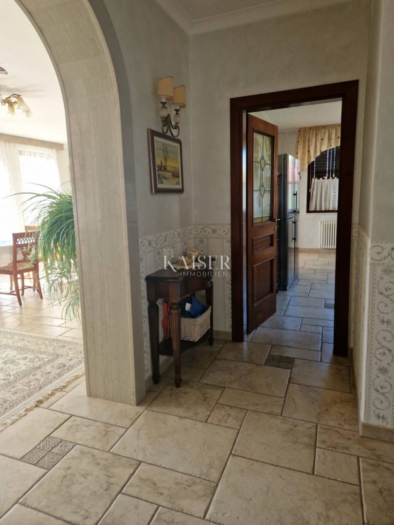 Umag, Istra, čudovita vila na odlični lokaciji v bližini morja