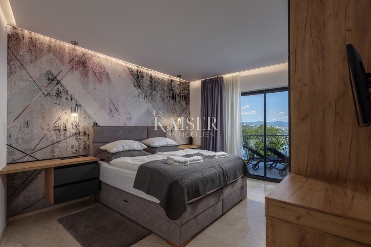 Opatija - Zasebna rezidenca z bazenom in panoramskim pogledom na morje