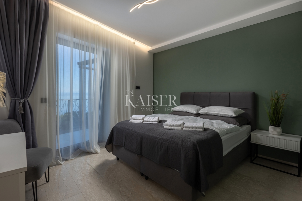 Opatija - Zasebna rezidenca z bazenom in panoramskim pogledom na morje