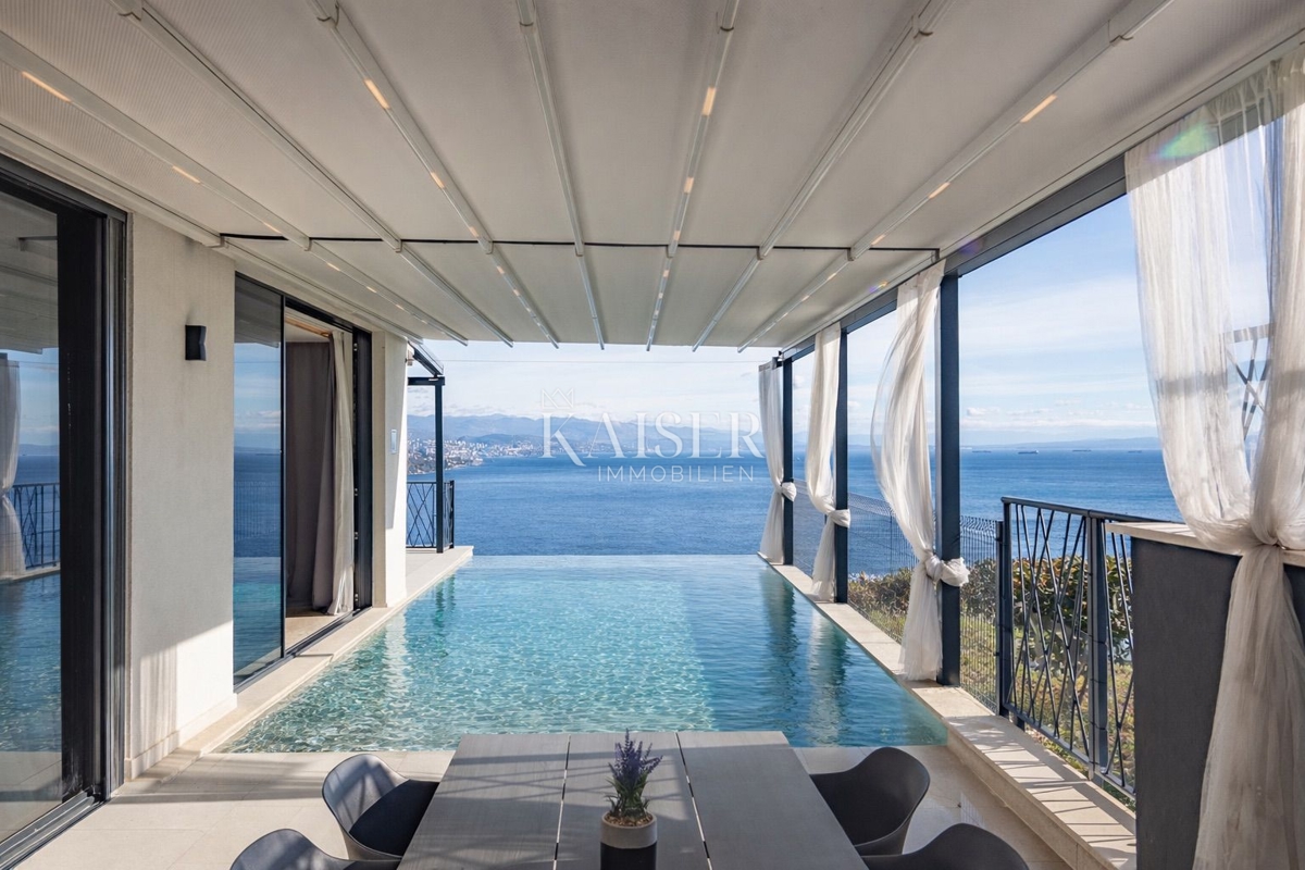 Opatija - Zasebna rezidenca z bazenom in panoramskim pogledom na morje