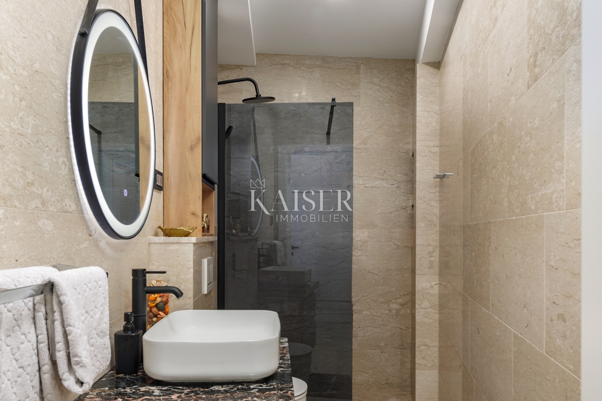 Opatija - Zasebna rezidenca z bazenom in panoramskim pogledom na morje