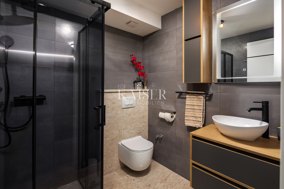 Opatija - Zasebna rezidenca z bazenom in panoramskim pogledom na morje