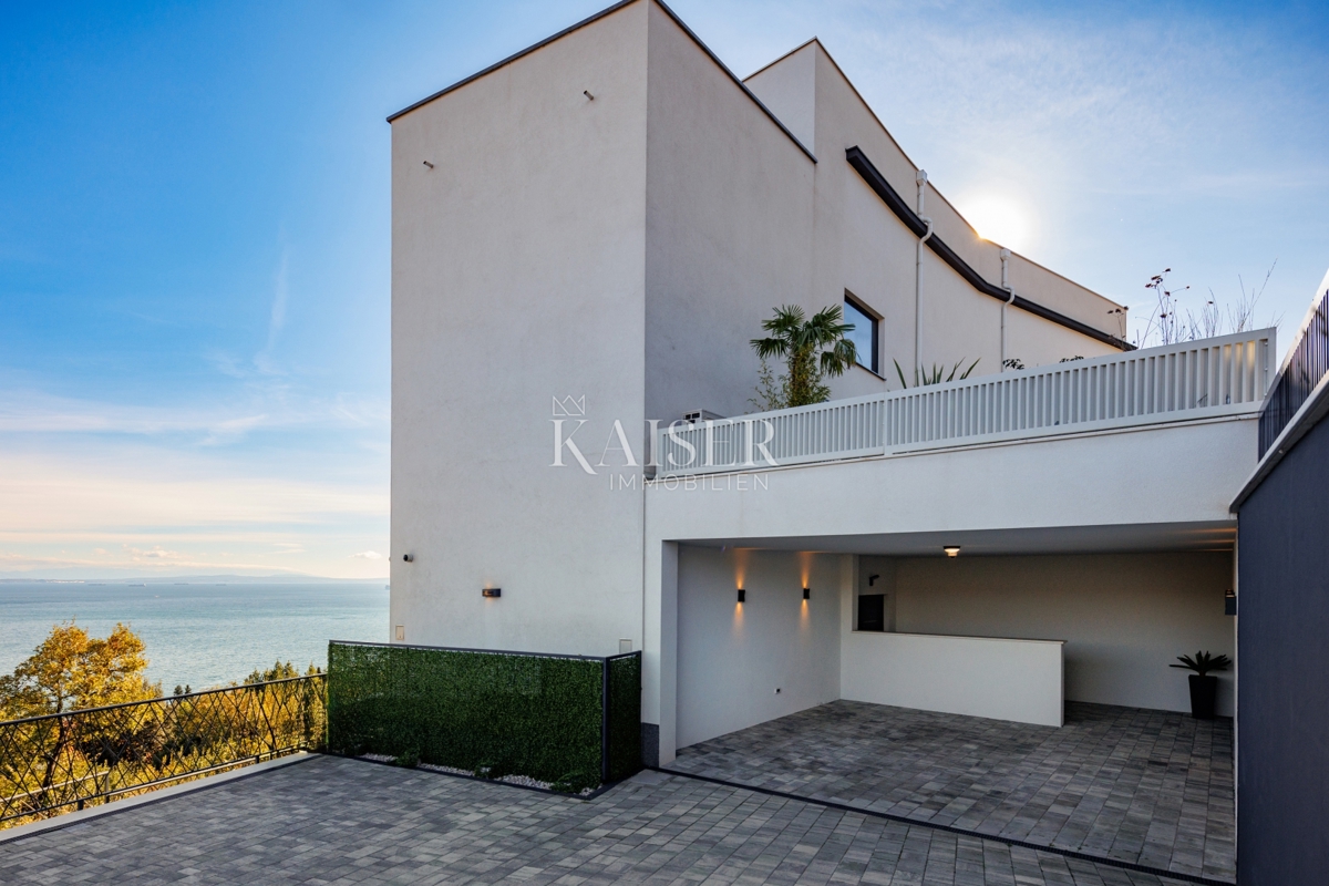 Opatija - Zasebna rezidenca z bazenom in panoramskim pogledom na morje