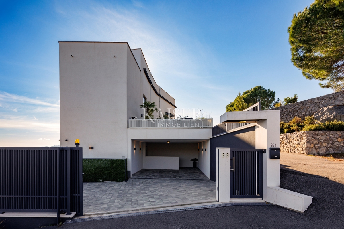 Opatija - Zasebna rezidenca z bazenom in panoramskim pogledom na morje