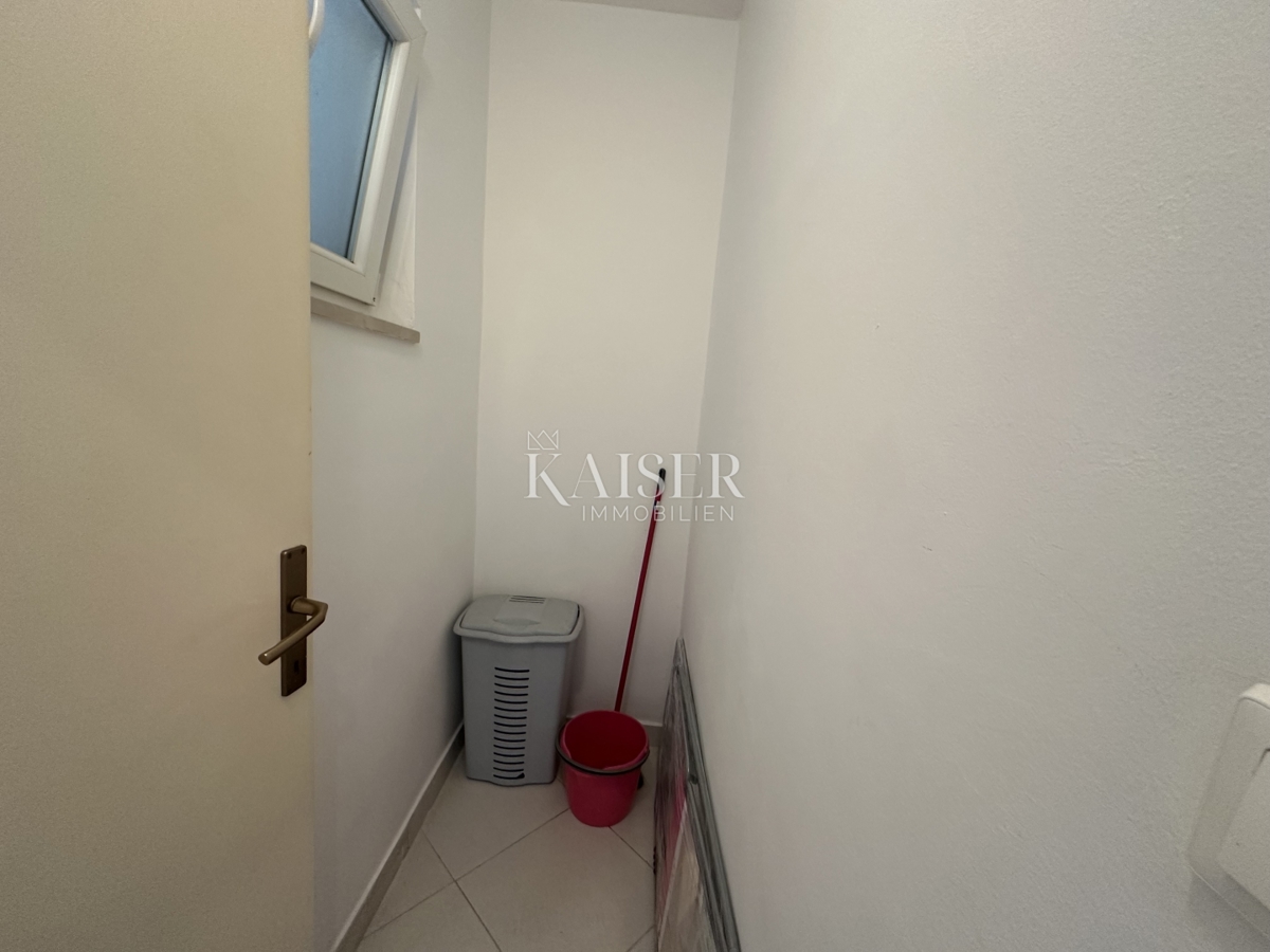 Zadar, Diklo - hiša 98 m2 ob plaži, 30 m od morja.