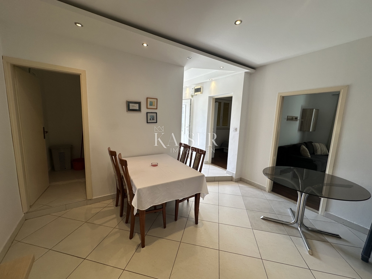 Zadar, Diklo - hiša 98 m2 ob plaži, 30 m od morja.