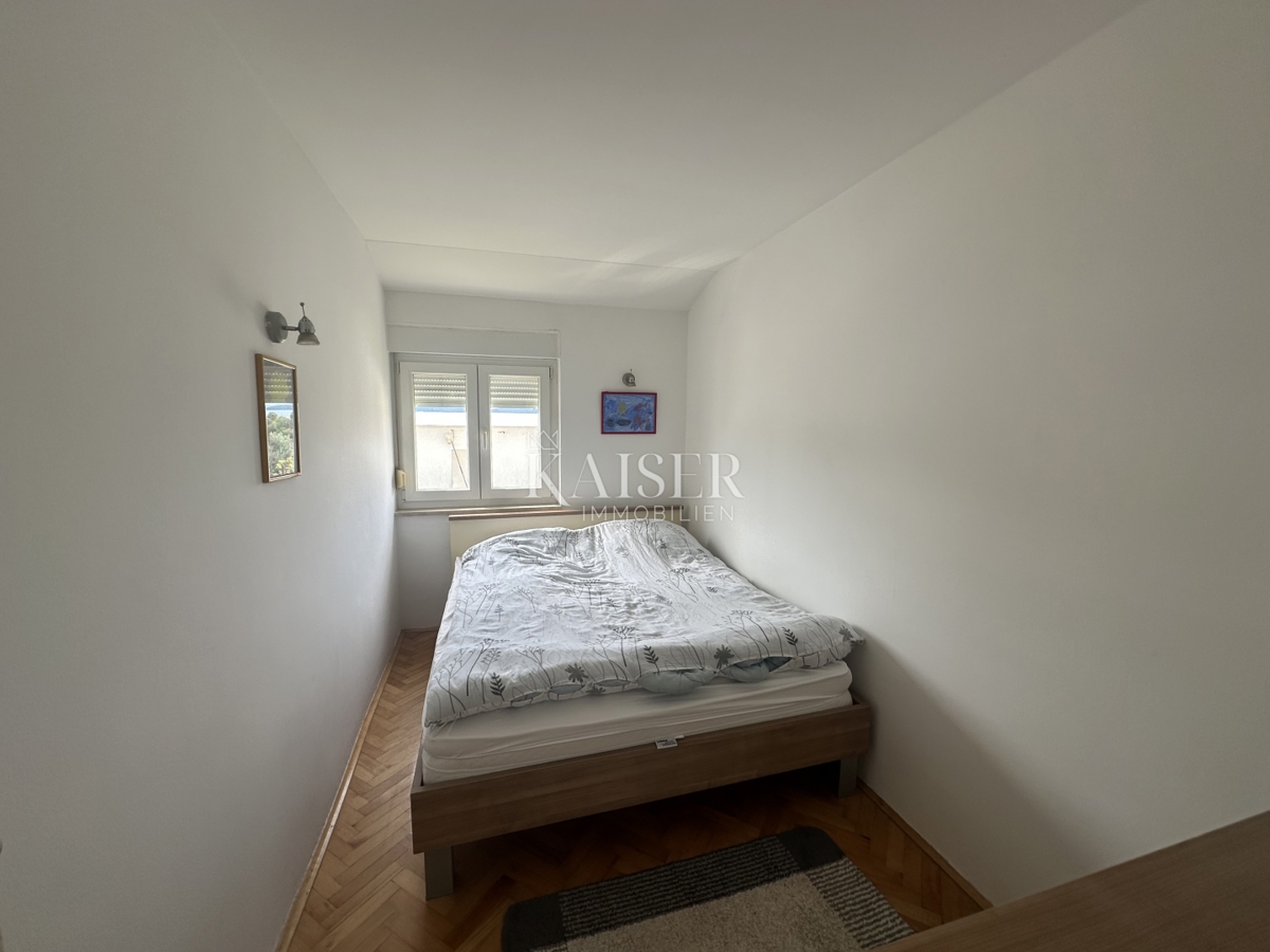 Zadar, Diklo - hiša 98 m2 ob plaži, 30 m od morja.