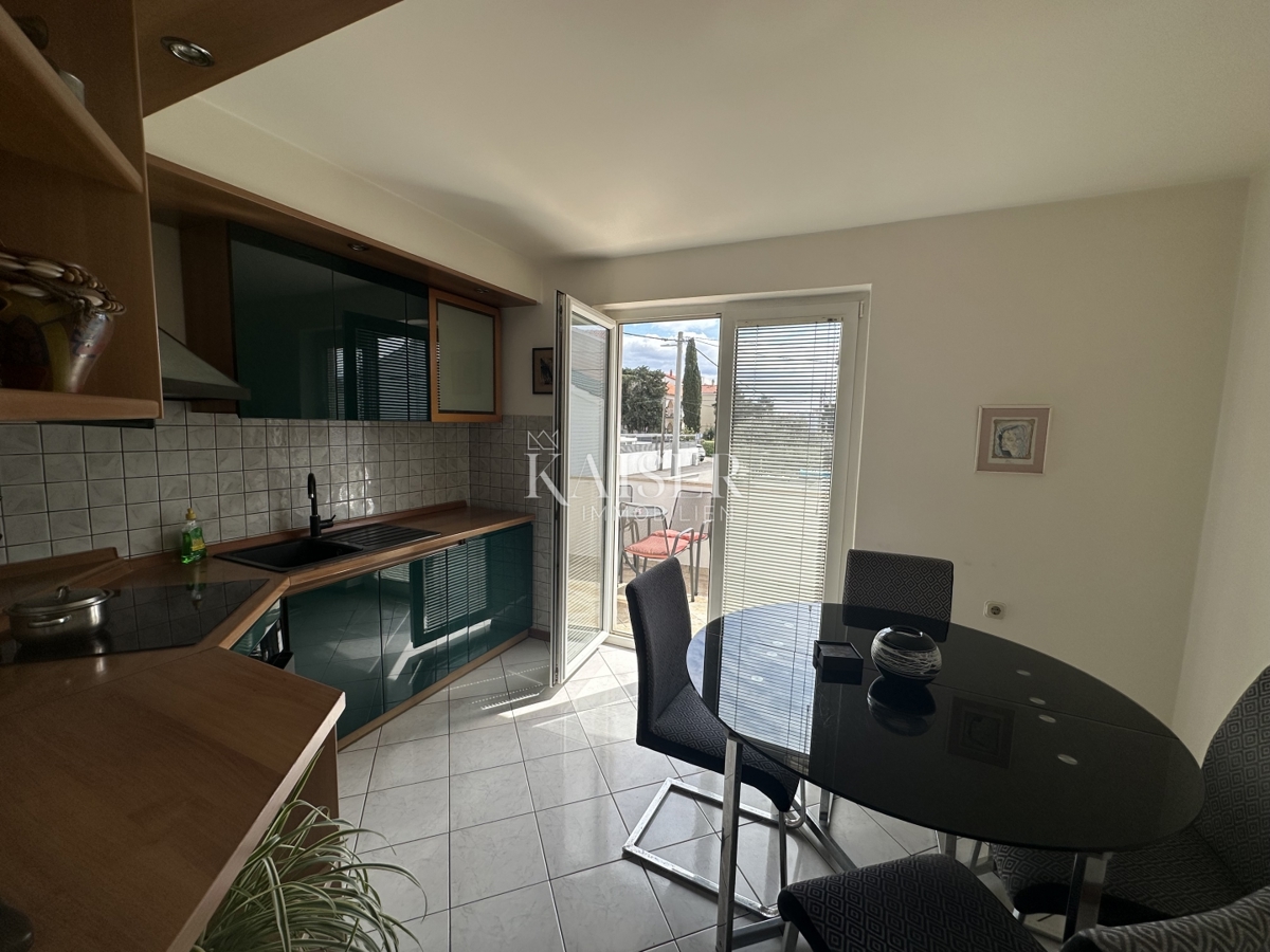 Zadar, Diklo - hiša 98 m2 ob plaži, 30 m od morja.