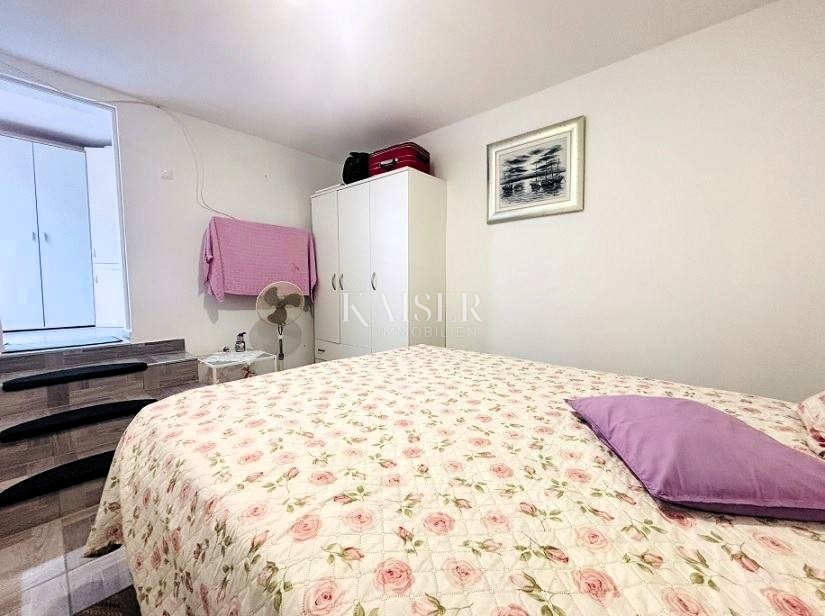 Otok Pag – hiša Kolan 2 enoti dvorišče parkirišče