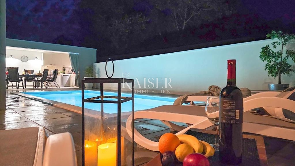 Umag, Zambratija, Istra, čudovita vila z bazenom in pogledom na morje