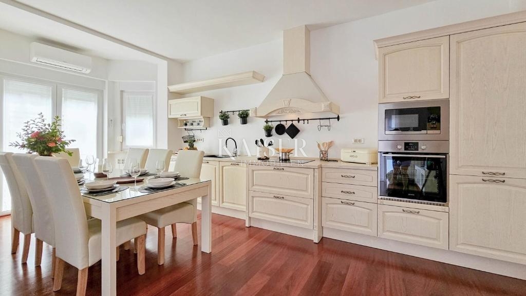 Umag, Zambratija, Istra, čudovita vila z bazenom in pogledom na morje