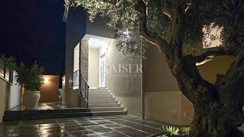 Umag, Zambratija, Istra, čudovita vila z bazenom in pogledom na morje