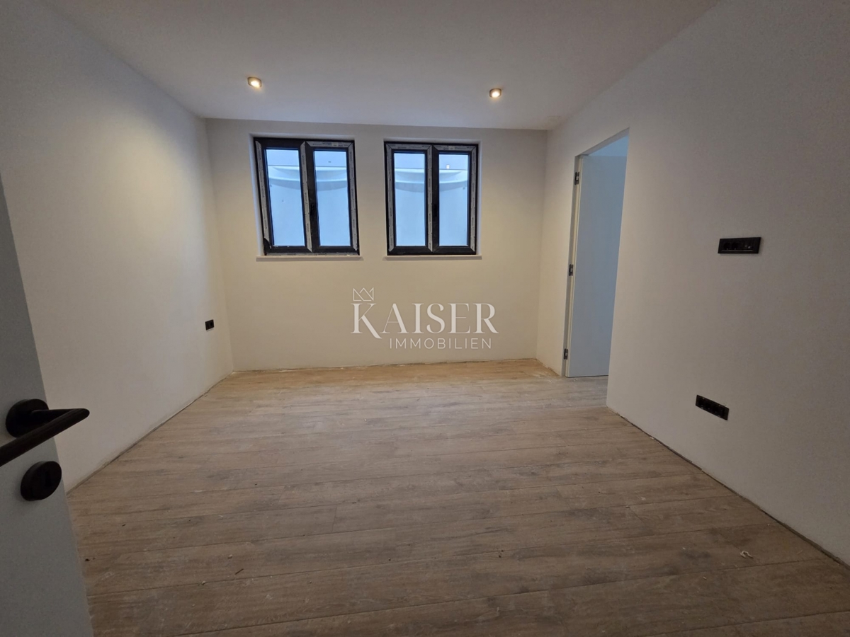 Otok Krk, Malinska - Luksuzna hiša dvojček z zasebnim bazenom