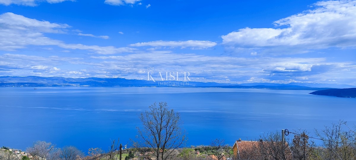 Mošćenice - zemljišče s panoramskim pogledom na morje, 2.250 m2