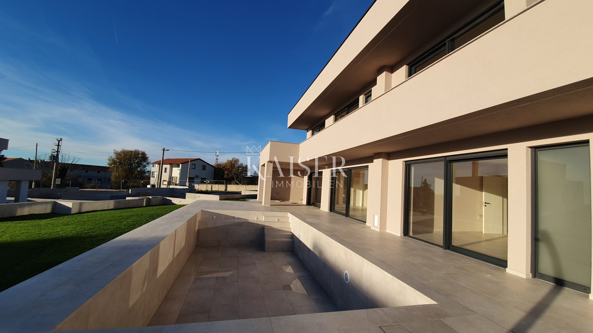 Istra - Poreč, luksuzna vila s savno in bazenom, pogled na morje