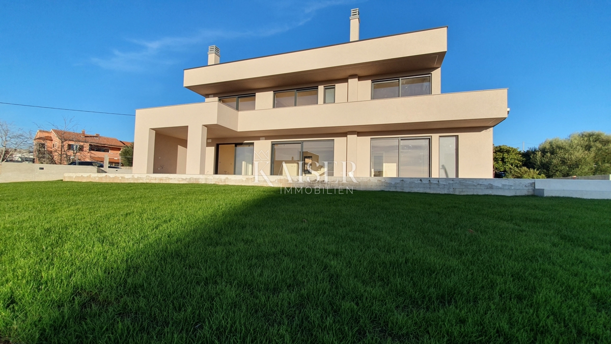 Istra - Poreč, luksuzna vila s savno in bazenom, pogled na morje