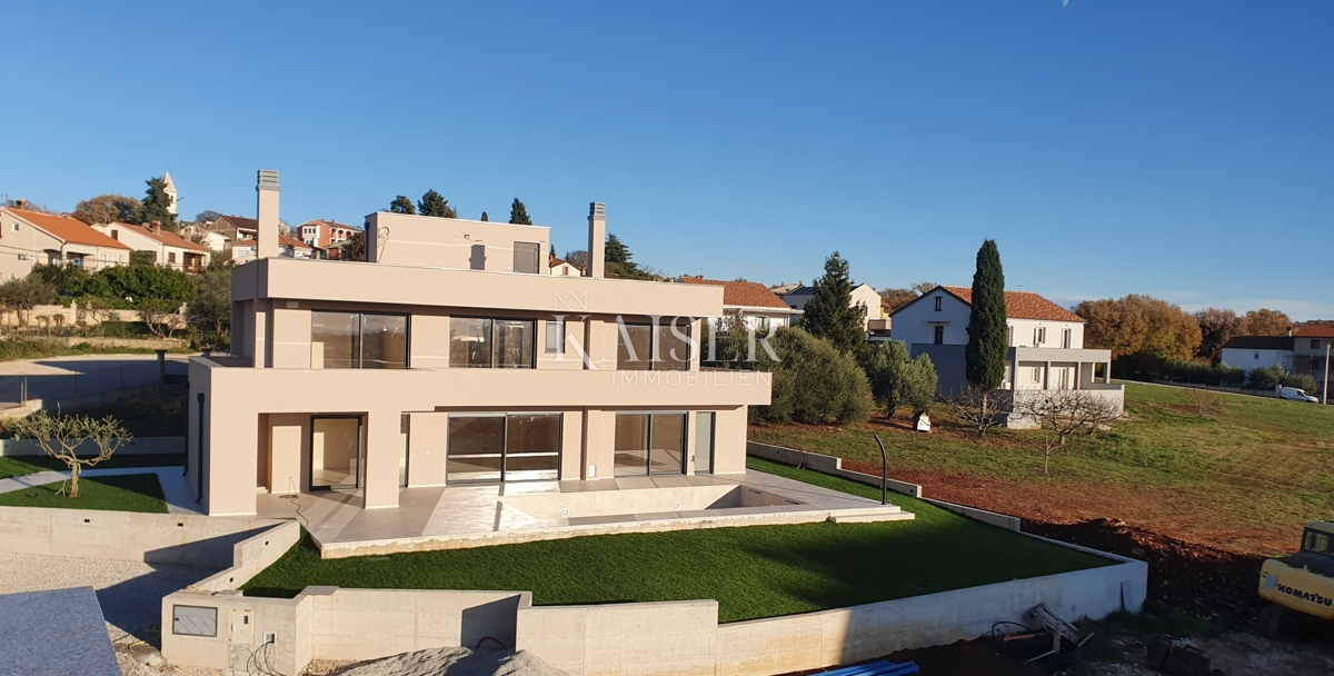 Istra - Poreč, luksuzna vila s savno in bazenom, pogled na morje