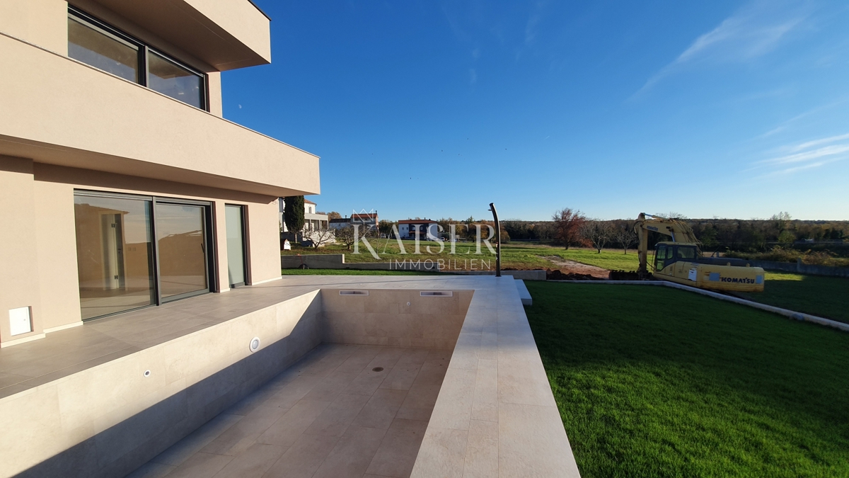 Istra - Poreč, luksuzna vila s savno in bazenom, pogled na morje