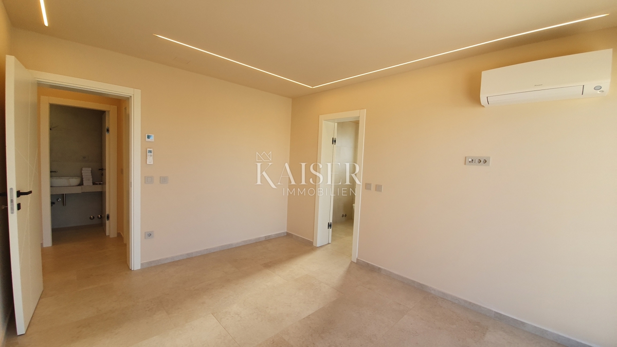 Istra - Poreč, luksuzna vila s savno in bazenom, pogled na morje