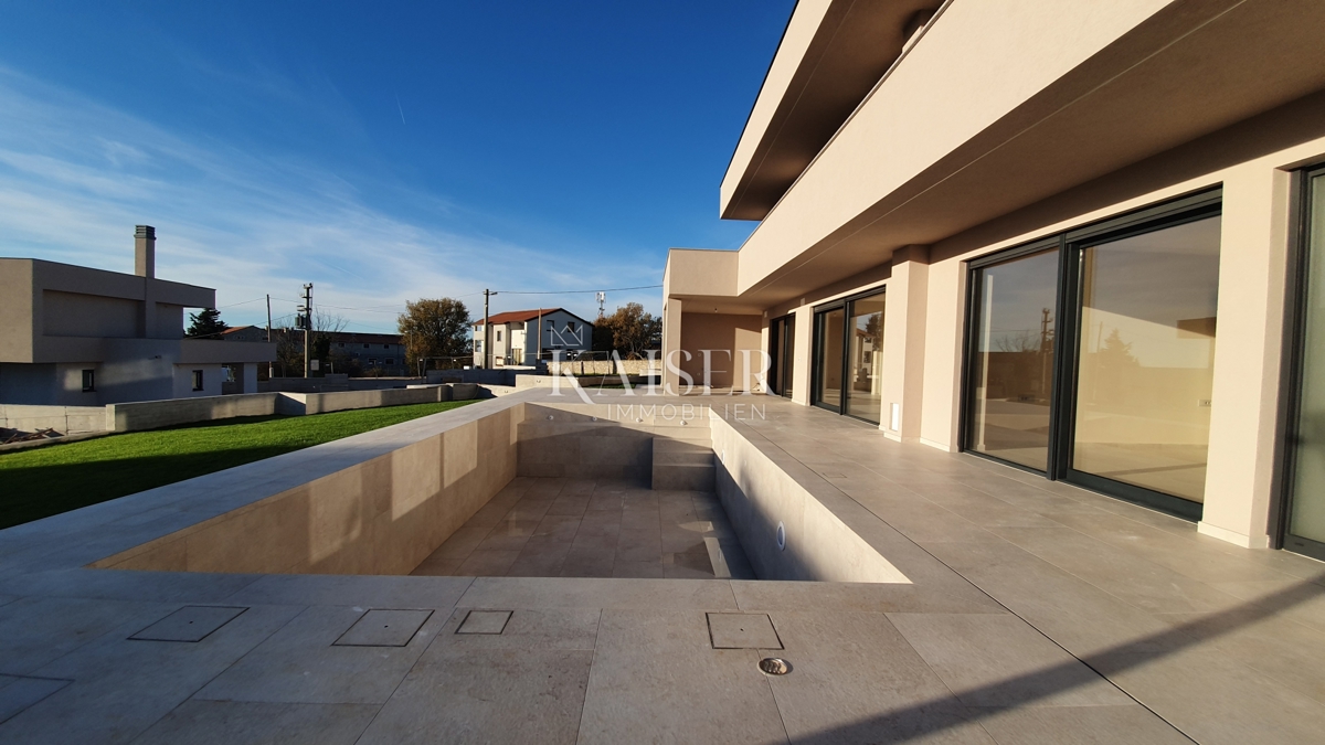 Istra - Poreč, luksuzna vila s savno in bazenom, pogled na morje