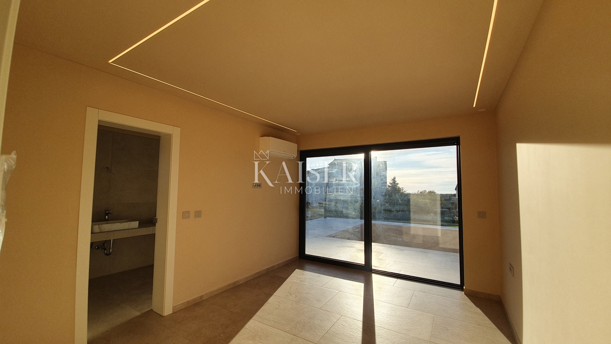 Istra - Poreč, luksuzna vila s savno in bazenom, pogled na morje