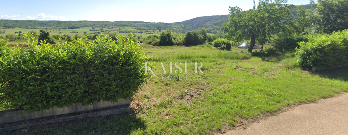  Zazidljivo zemljišče Završje, Grožnjan, 841m2