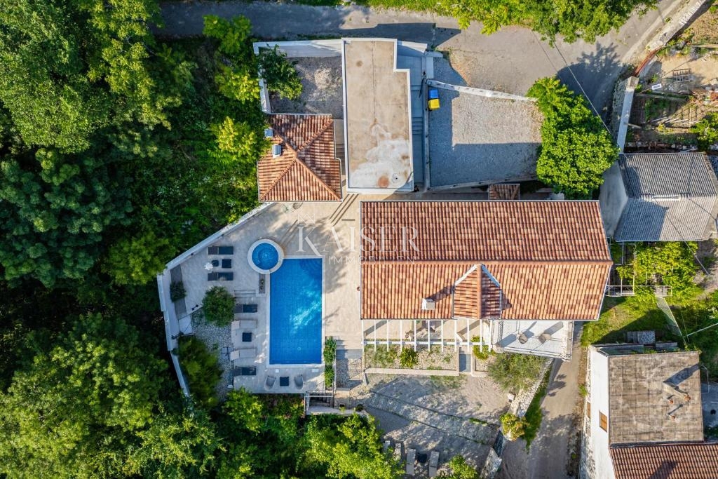 Hiša Drivenik, Vinodolska Općina, 180m2