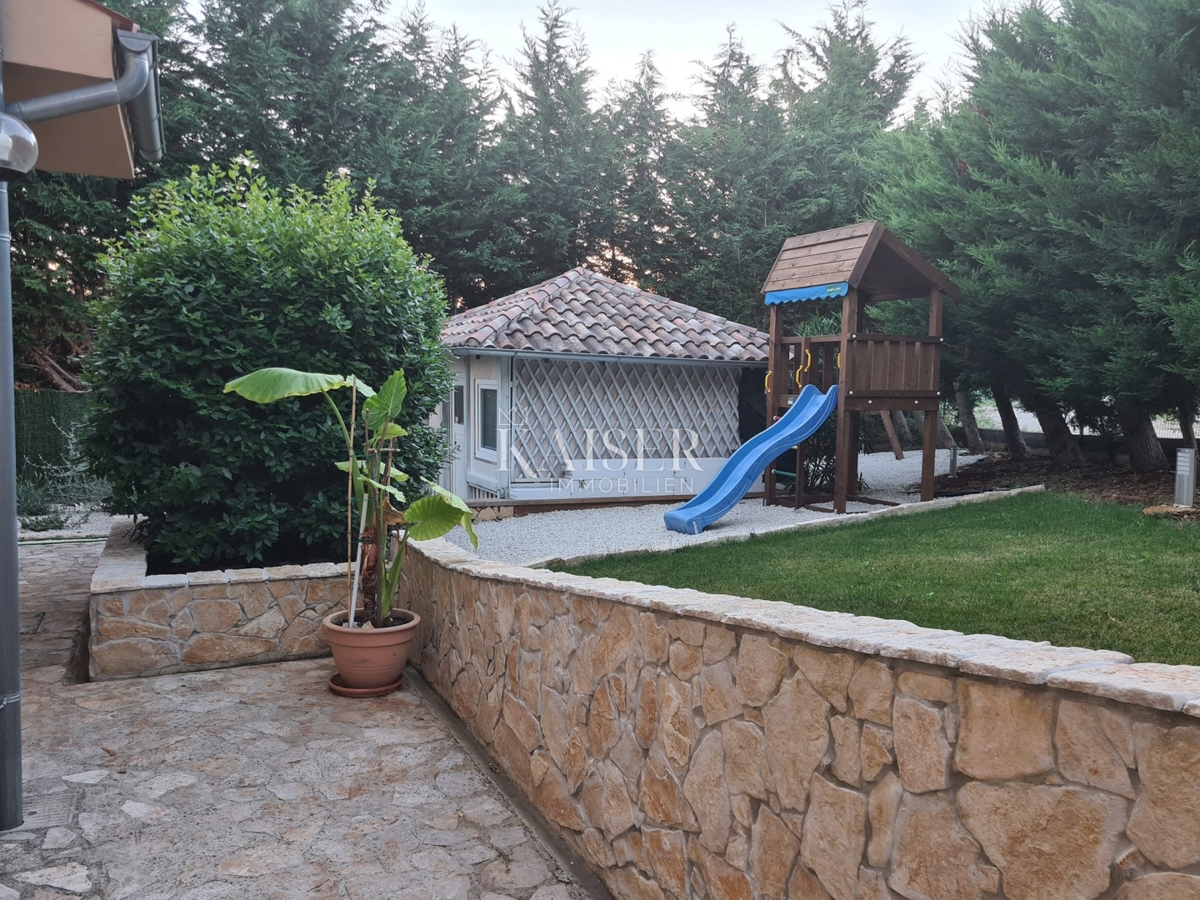 Vila Smoljanci, Svetvinčenat, 180m2