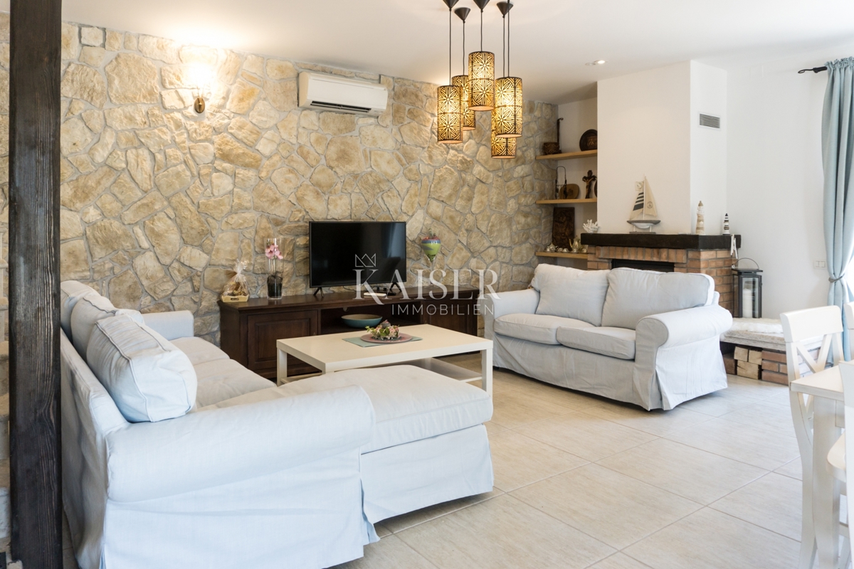 Vila Smoljanci, Svetvinčenat, 180m2